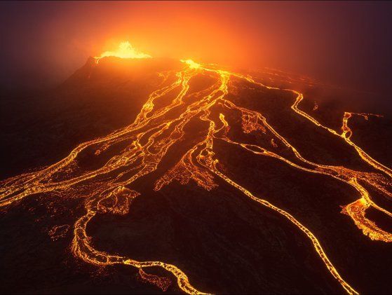 Islanda: Cea mai îndelungată erupţie vulcanică din ultimii 50 de ani