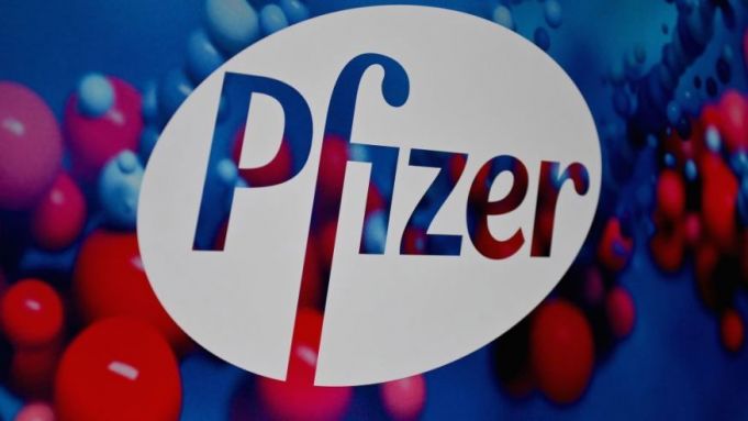 Pfizer a început un studiu clinic privind utilizarea preventivă a unei pastile anti COVID-19