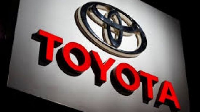 Toyota investeşte masiv în producerea bateriilor pentru vehicule electrice