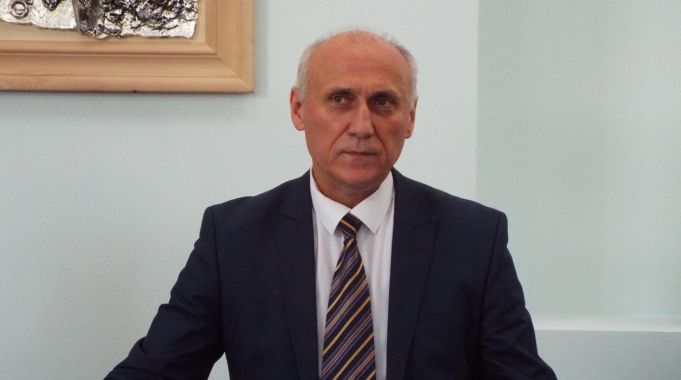 La câteva zile de la numirea în funcţie, Gheorghe Avornic renunţă la mandatul de membru al CSP