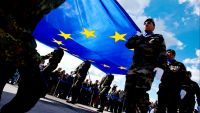 Deputaţii europeni solicită o capacitate de apărare mai puternică: UE trebuie să vorbească cu o „singură voce” în privinţa politicii externe