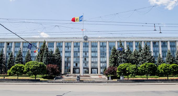 Guvernul R. Moldova a numit trei ambasadori prin cumul în alte state