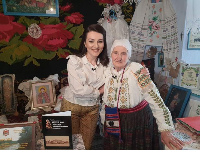 TRADIŢII: Natalia Crudu: „Am ţesut covoare încât aş înveli drumul până la Chişinău şi înapoi"