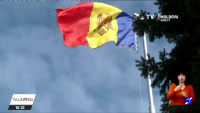 În R. Moldova este celebrată Ziua Drapelului de Stat. Ceremonia solemnă s-a redus la arborarea tricolorului în faţa Guvernului