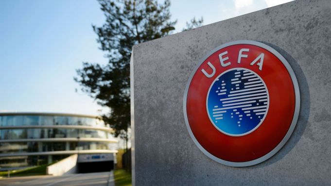 UEFA a exclus toate echipele din Rusia din competiţiile sale