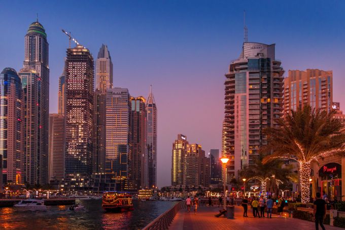 De ce a devenit Dubaiul refugiul preferat al miliardarilor ruşi