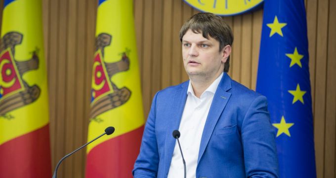 VIDEO. Conferinţă de presă susţinută de Andrei Spînu, ministrul Infrastructurii şi Dezvoltării Regionale